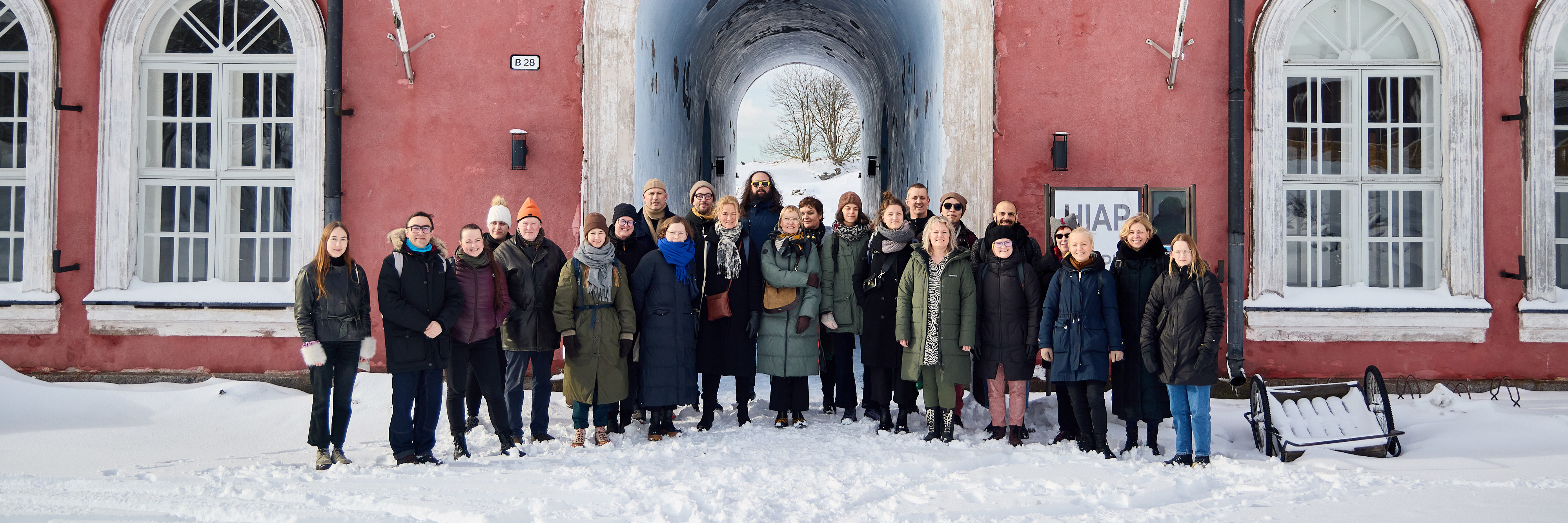 Mentors and mentees at Suomenlinna B28